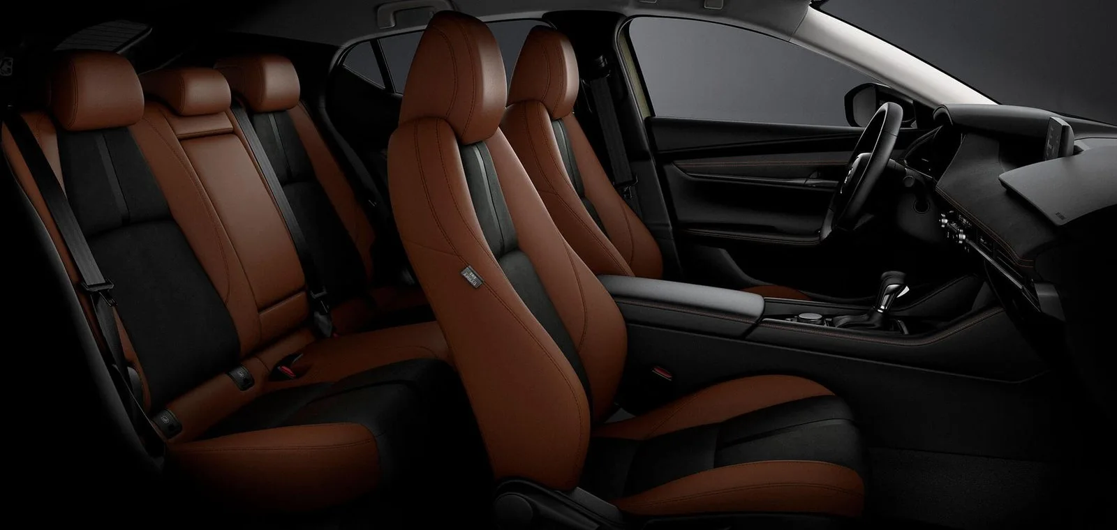 Mazda 3 interior, asientos de lujo