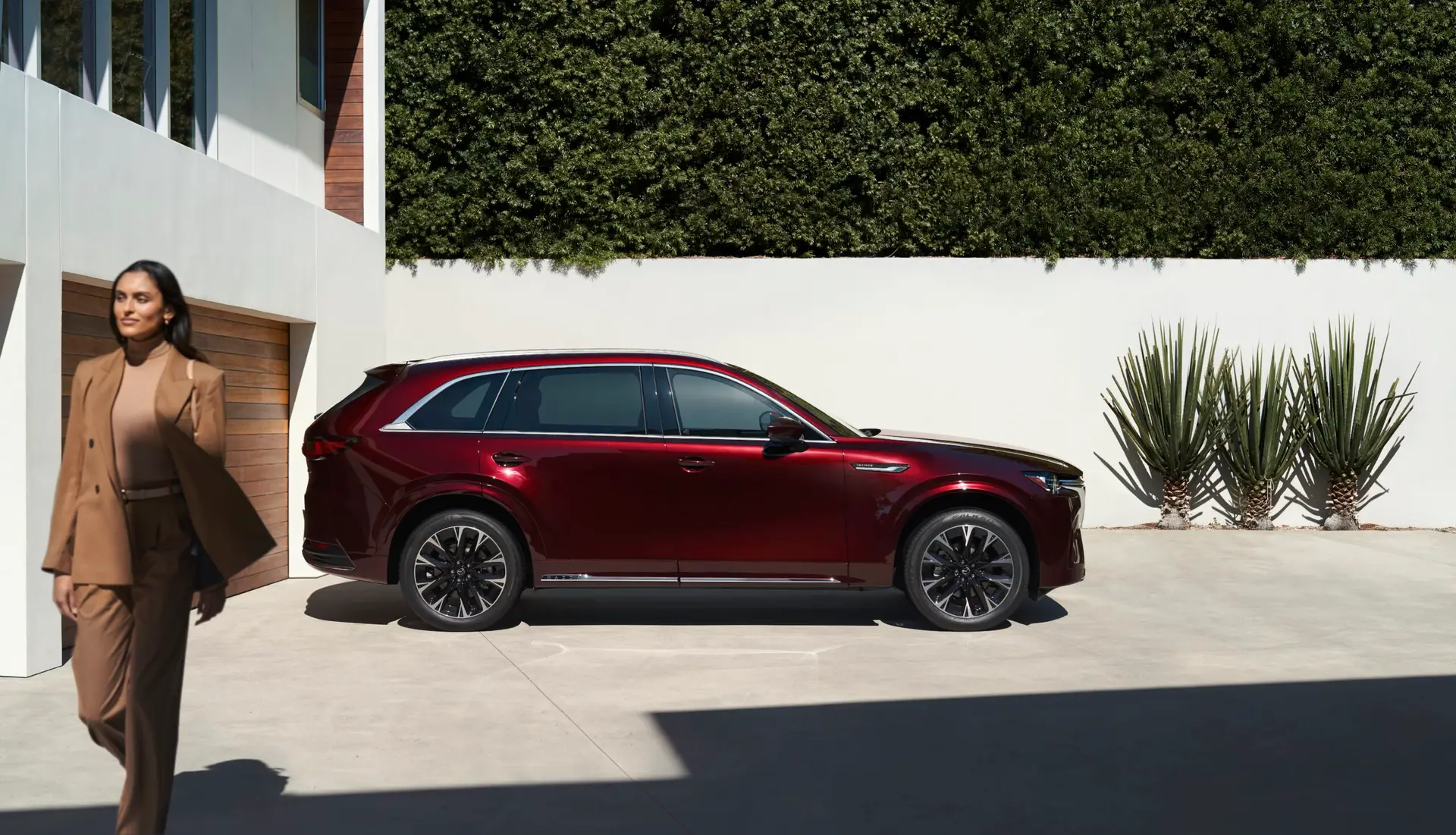 Mazda CX-90 vista lateral
