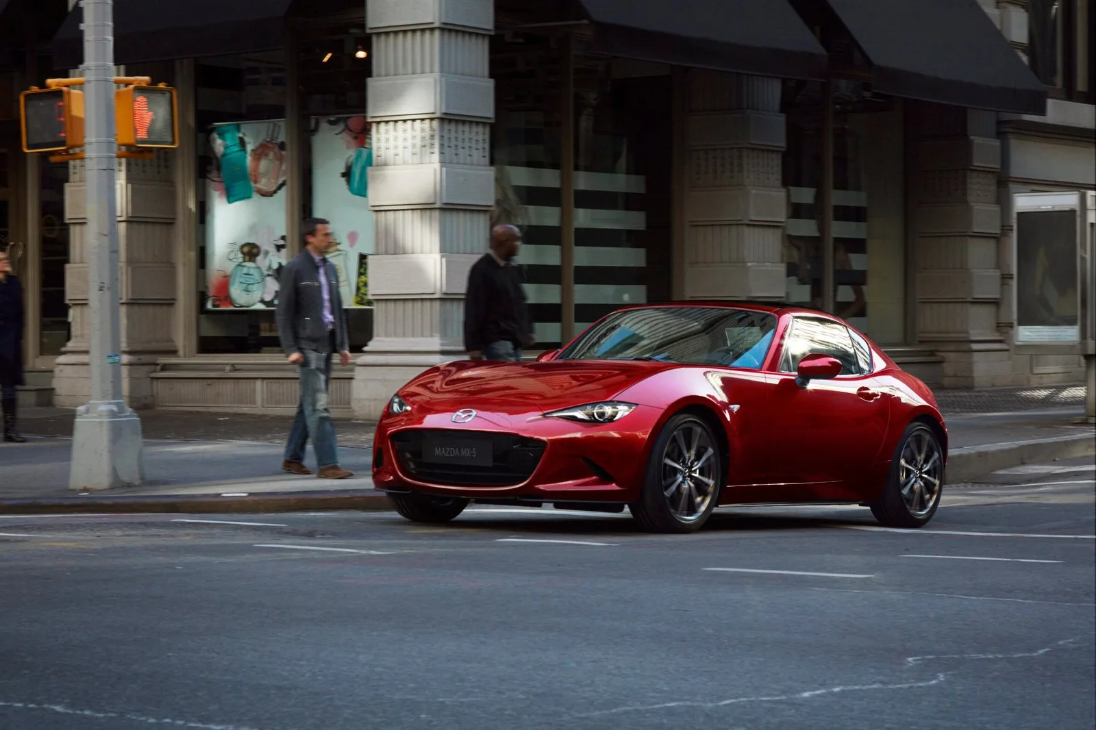 Mazda MX-5 vista frontal